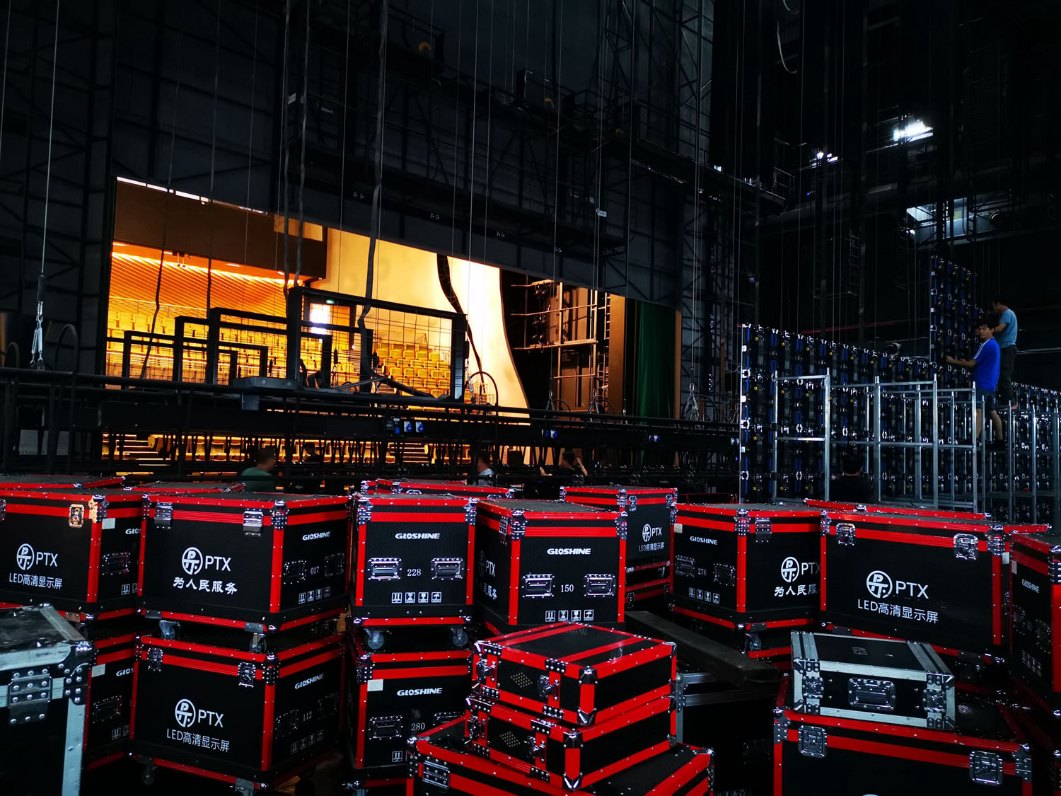 绽放的向阳花上海国际青少年艺术嘉年华