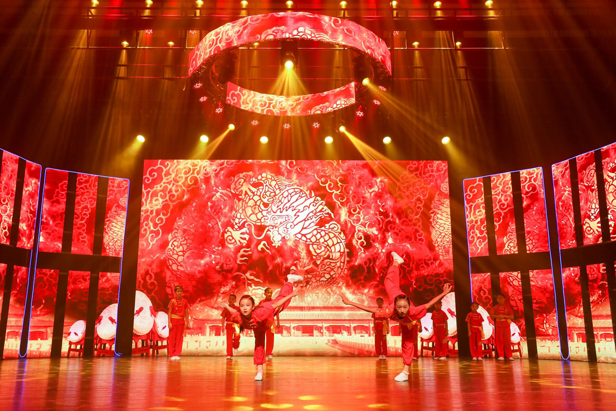 2021绽放的向阳花全国青少儿美术盛典上海站