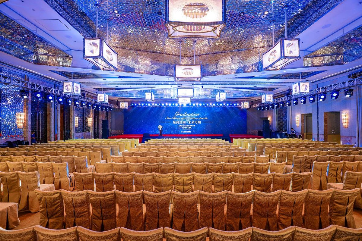 2024上海新纪元双语学校毕业典礼