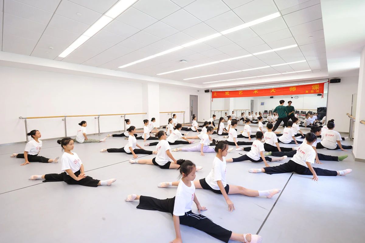 2024年暑期“艺舞杯·艺语杯”全国青少年艺术展演